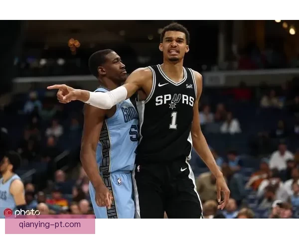 灰熊球员克拉克遭刑事调查拘留赛季伤情成关注焦点