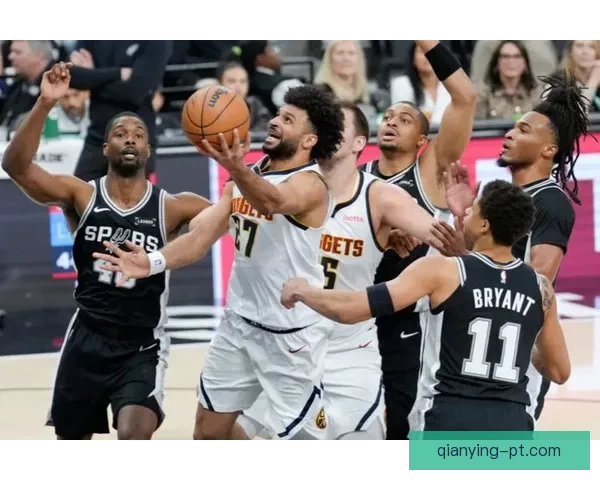 文班对决约基奇冲击12连胜 活塞力争提前锁定东部榜首